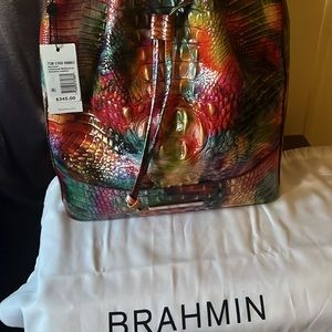 Brahmin... New Large multi colored bucket.. Colors makes the purse stand out!!!